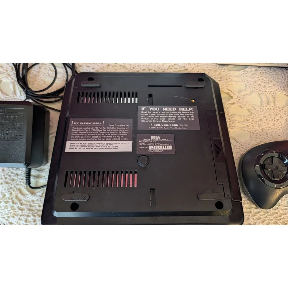 Sega Genesis 2 Console Controllers games Lion King Baseball MK-1631 Tested No AV